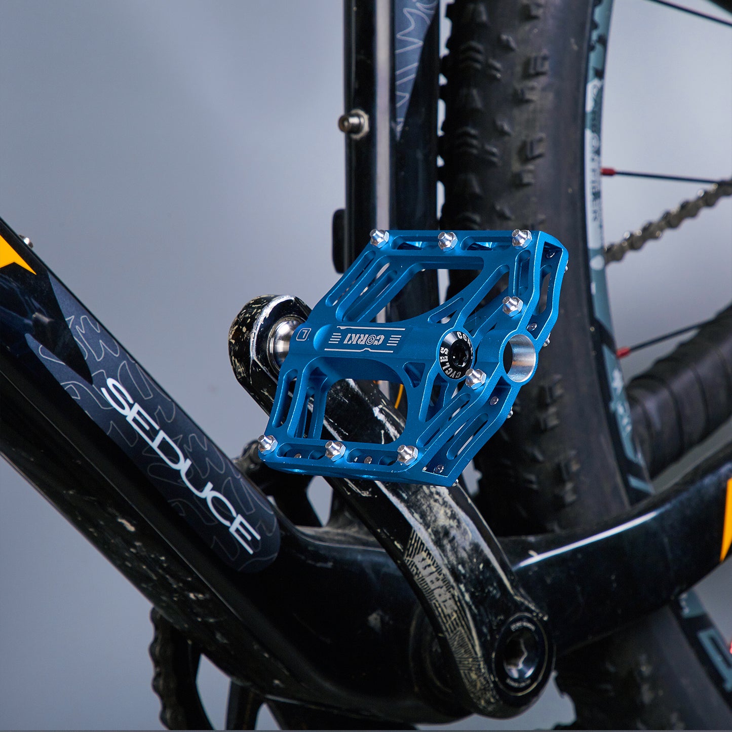 TOPO Titanium Flat Platform Mountain Bike Pedals - Corki Cycles